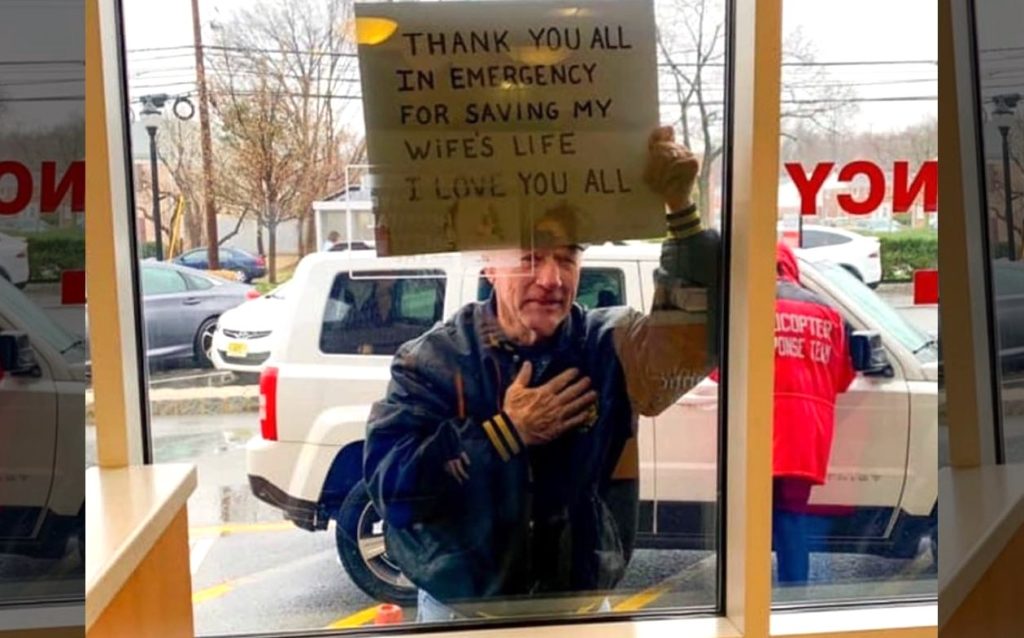 Man Says Thanks To Doctors Through Hospital Window
