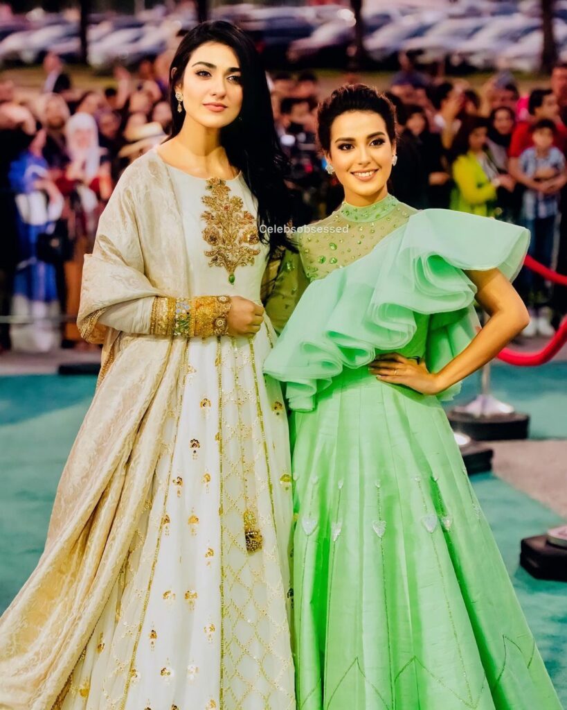 Sarah Khan and Iqra Aziz lovely and charming photos 1