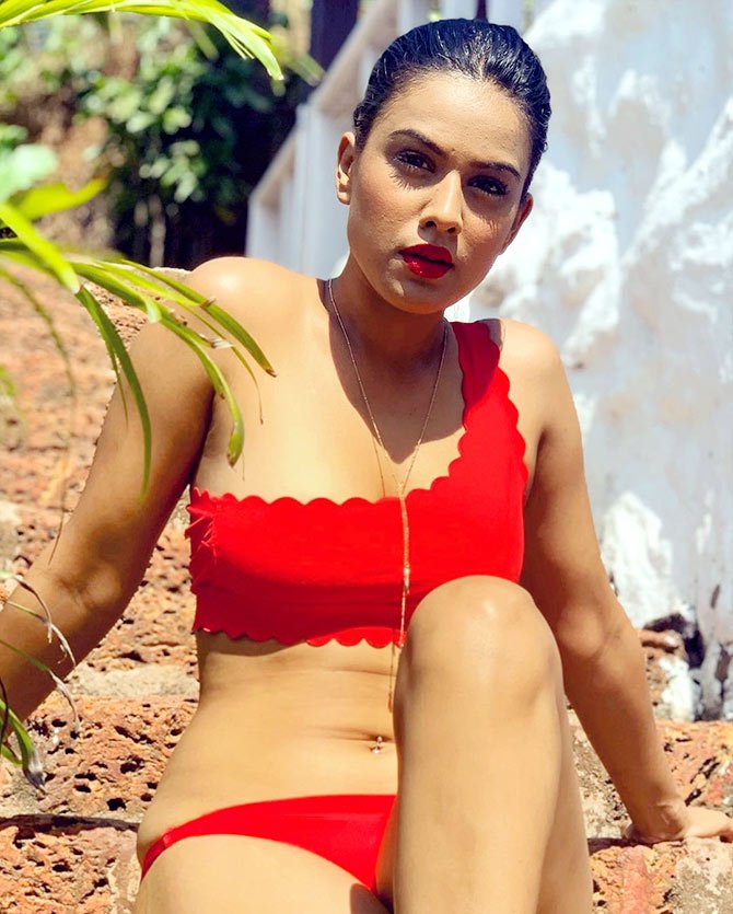 Nia Sharma Knows how to look sexy 1