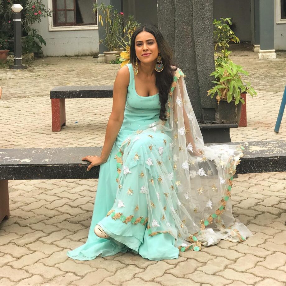 Nia Sharma Knows how to look sexy 4