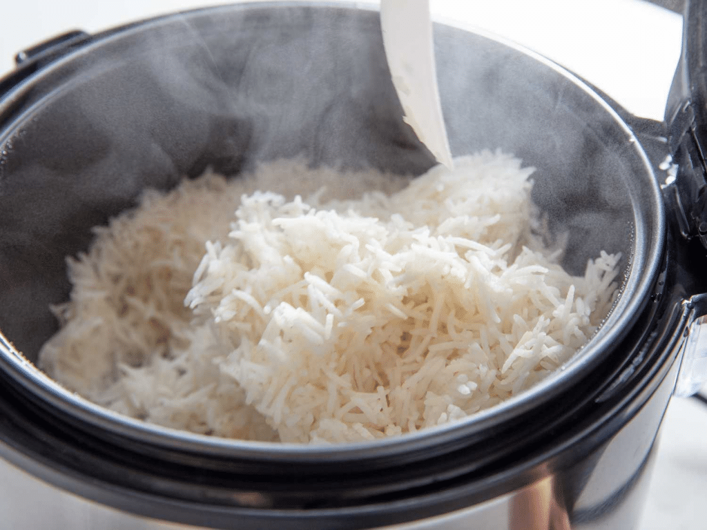 eating rice helps to reduce weight