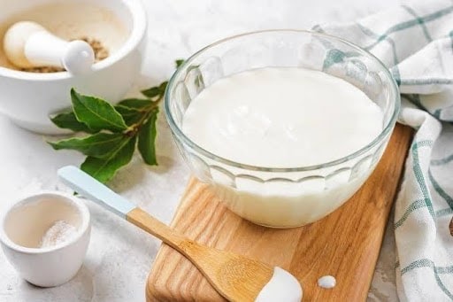 HOW TO MAKE BECHAMEL SAUCE