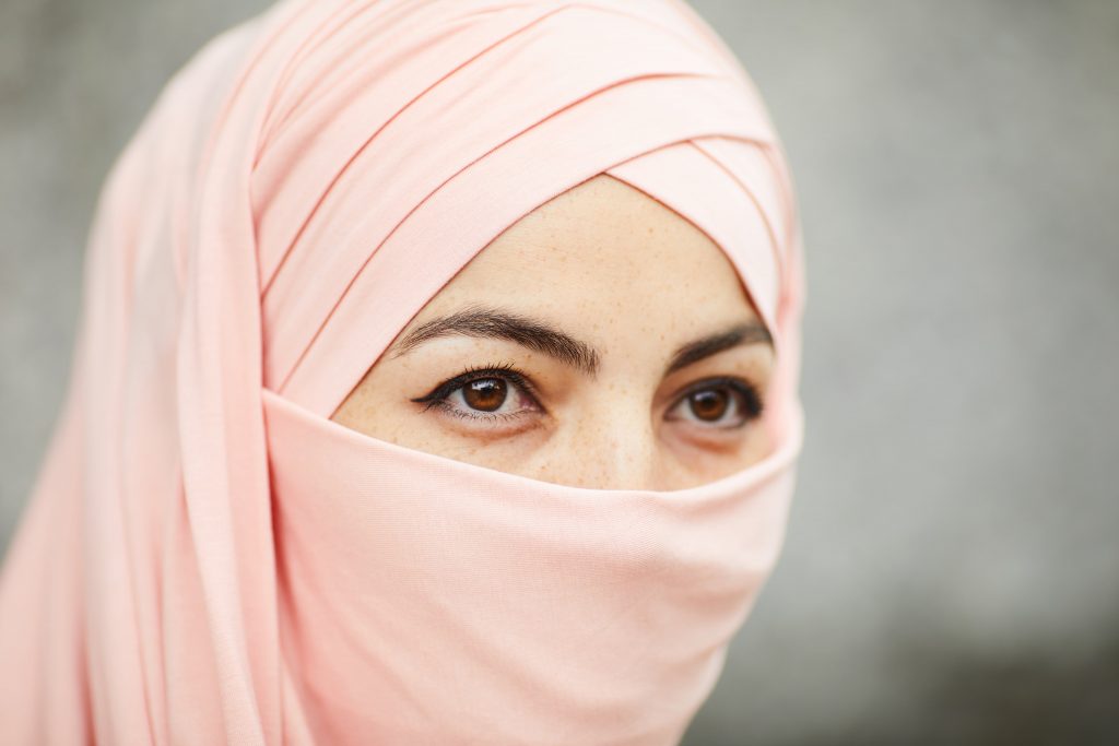 stylish hijab 
hidden face hijab girl